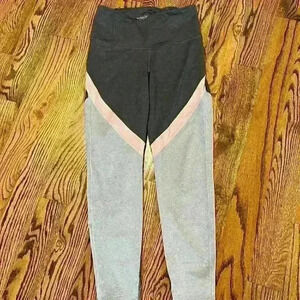 EUC Old Navy Active - Colorblock leggings - Size M